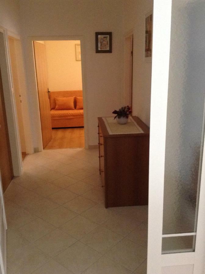 Apartment Biserka Barbat na Rabu Zewnętrze zdjęcie