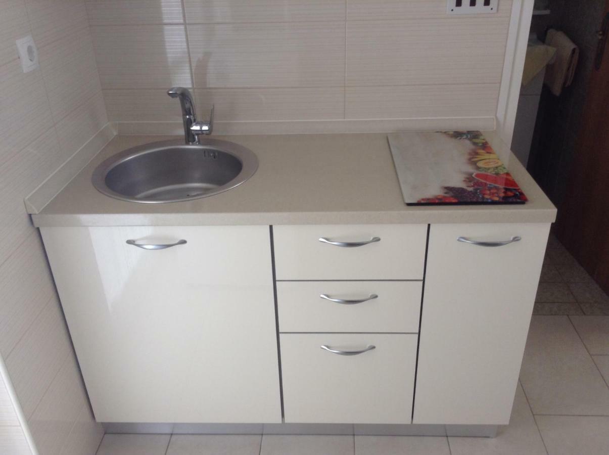 Apartment Biserka Barbat na Rabu Zewnętrze zdjęcie
